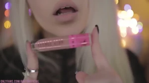 Asmr lipstick fetish
