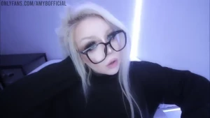 Asmr - finger licking