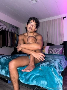 Bubbles in bed with foot rubs part 2