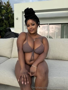 You think you could last 5 minutes fucking my tits