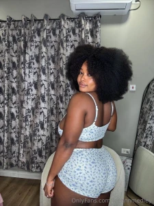 Wanna bend meh over and spank meh fat ass