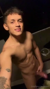 Confirmo ac lo expresivo qu soy y la qu mica que tengo con este men part 1