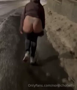 Teasing the cucks chasing after me