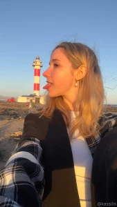 Blowjob while you watching sunset