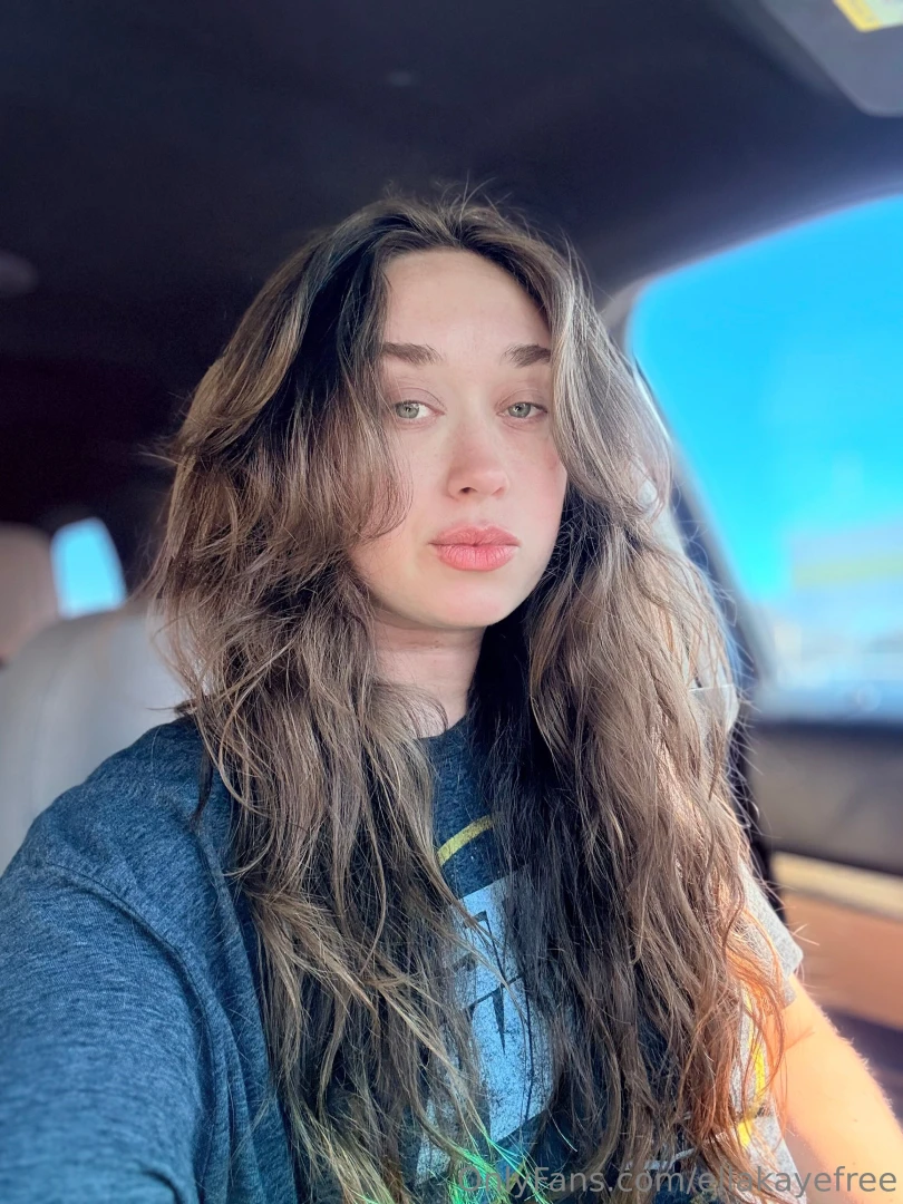 Photo dump because hell yeah i m almost all settled in from my move part 3 