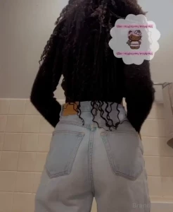 Pov i text you a vid while i m out with friends trying to get you hot
