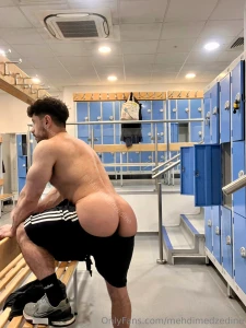 Vestiaire locker room