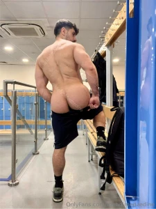 Vestiaire locker room part 1