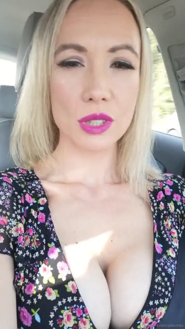 Out for the day watch this space for my secret cinema outfit x 