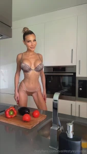 Let s cook christmas dinner and after will you cook me dm me let s