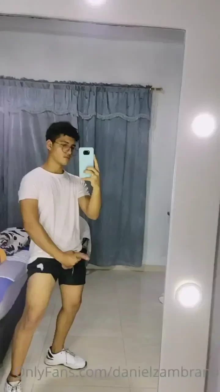 Me gusta tocarme tanto 