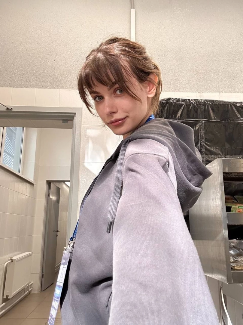 Would you spend the weekend with me gamergirl cute sweet young 