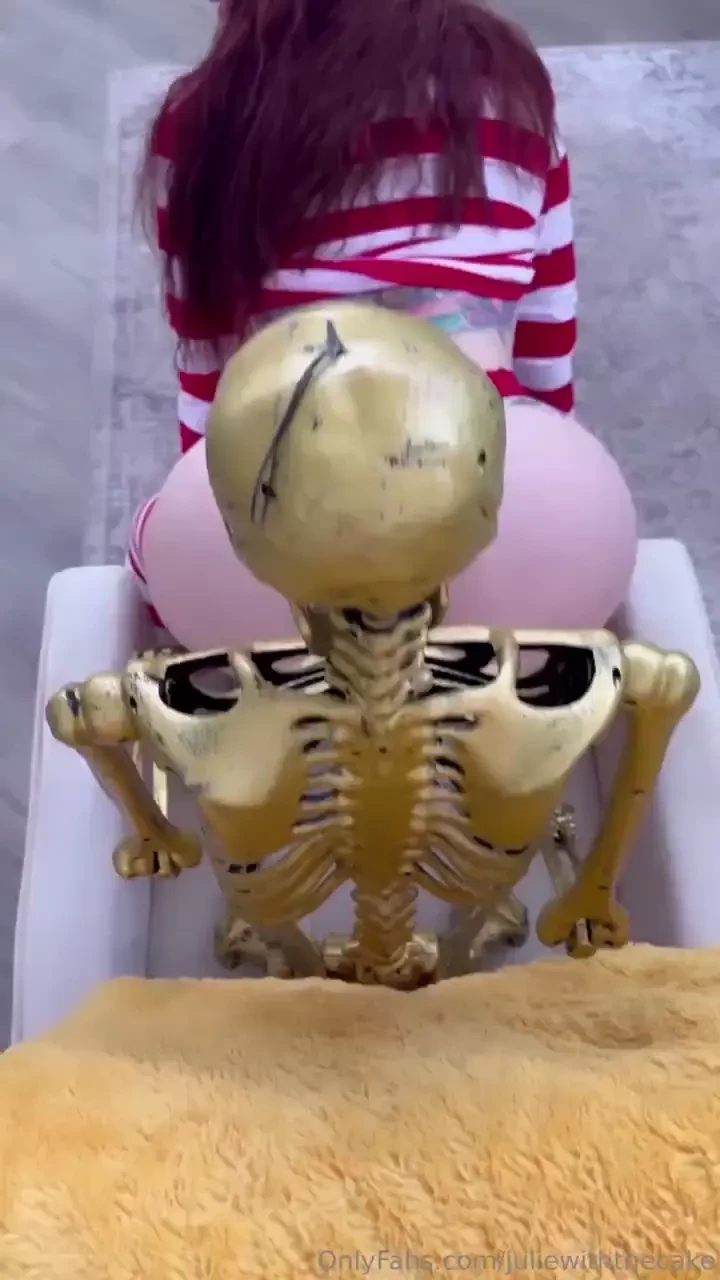 Hit that like button part 2 