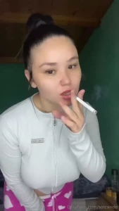 I miss smoking my red marlboro
