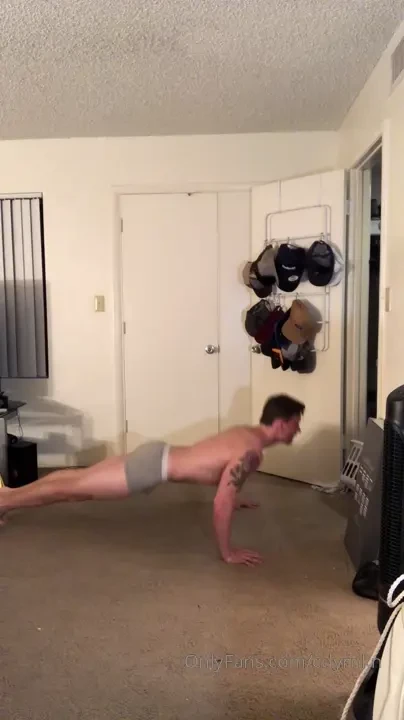 It was way too hot to wear clothes for the little push-up workout i 