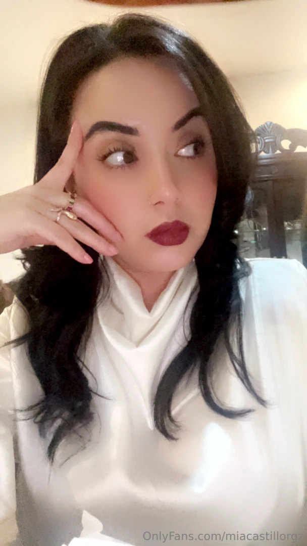 What do you think i m thinking i m hot if you comment and subscribe i 