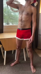 Feliz navidaddy reposting this christmas collab from last year cause