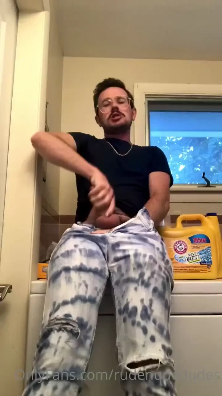 Idk here s 3 videos of me cumming 