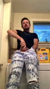 Idk here s 3 videos of me cumming