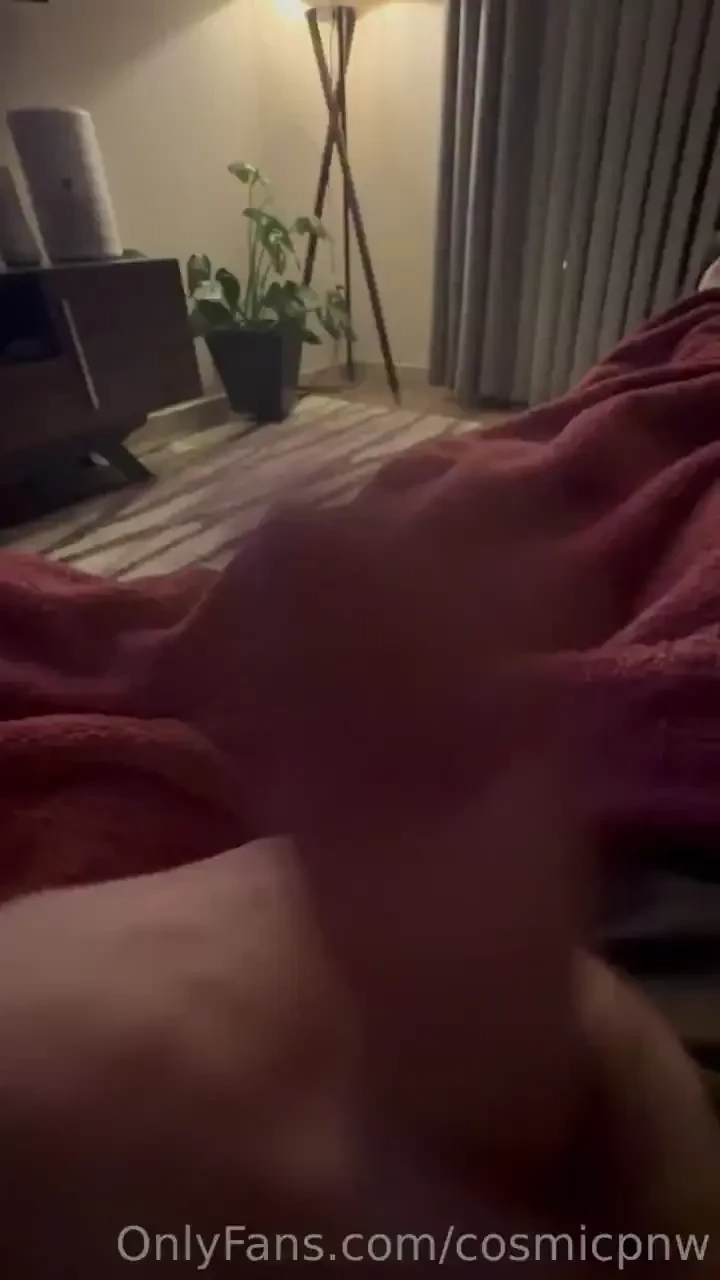 Enjoy this vid of me slapping my phone with my dick 