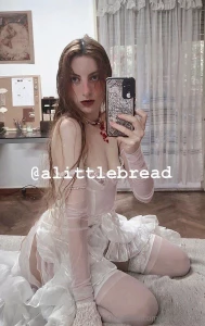 Free alittlebread i m katya from argentina gym runner sexting customs part 13