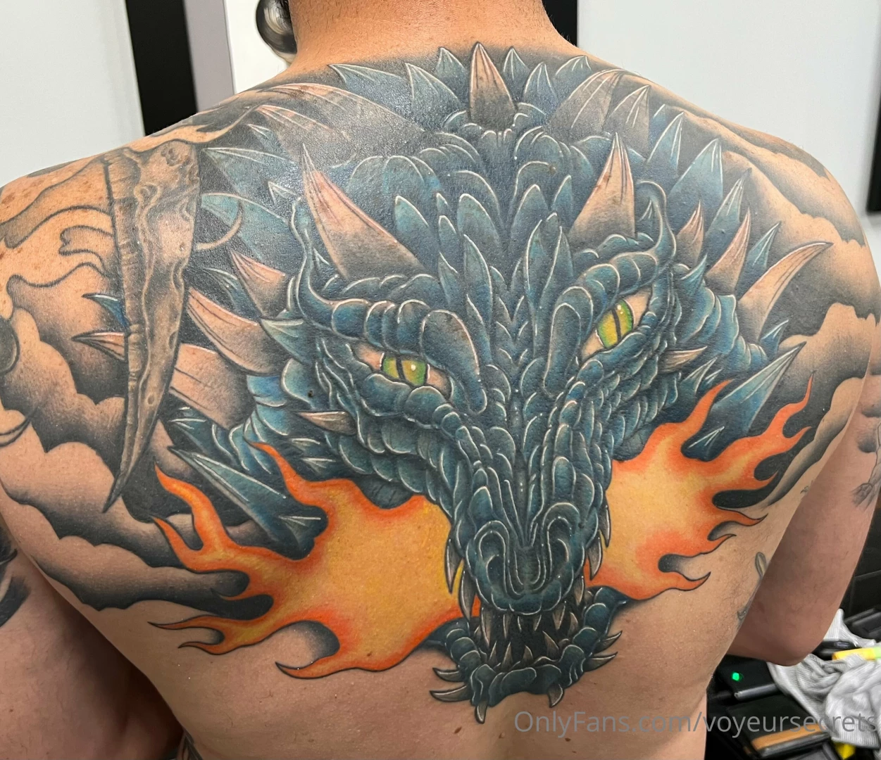 Finally finished my latest tattoo yesterday praise jesus definitely 