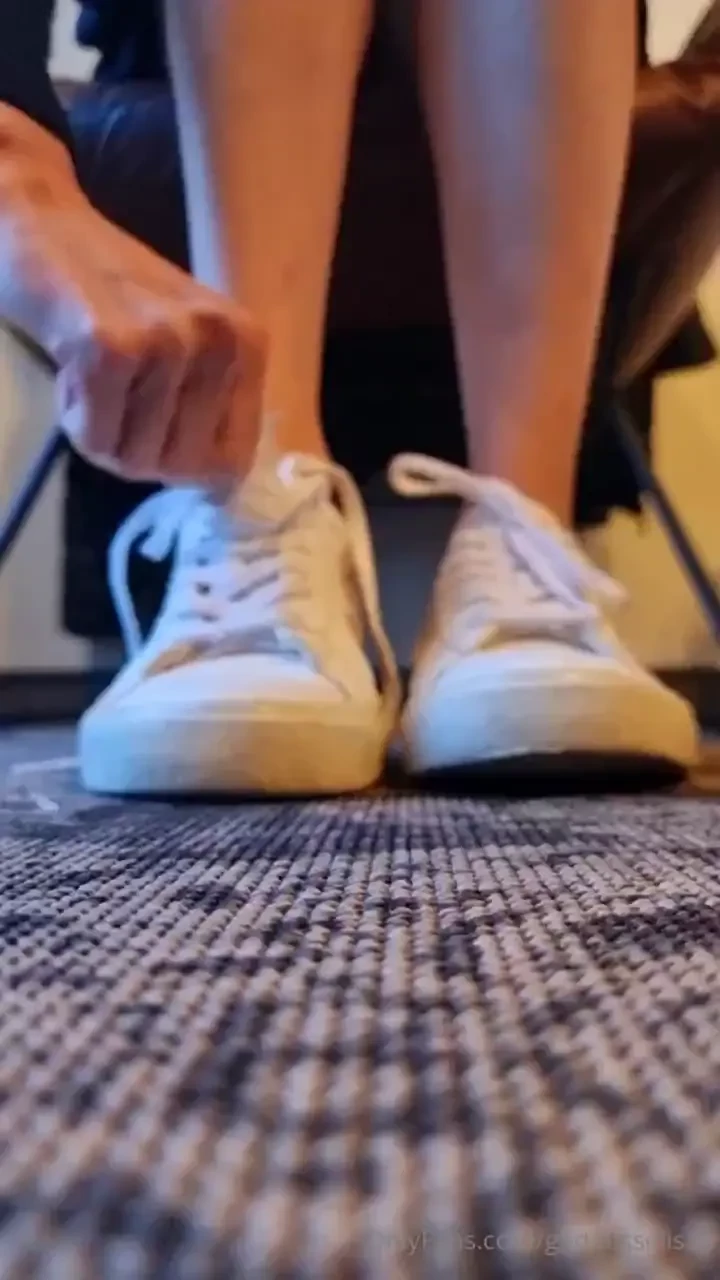 11 days wearing the same socks imagine the scent this is gold for you 