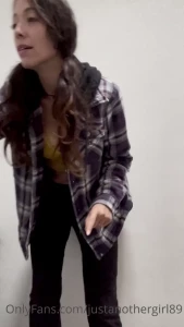 8 min shower vid please tip i had to pay a dollar for this