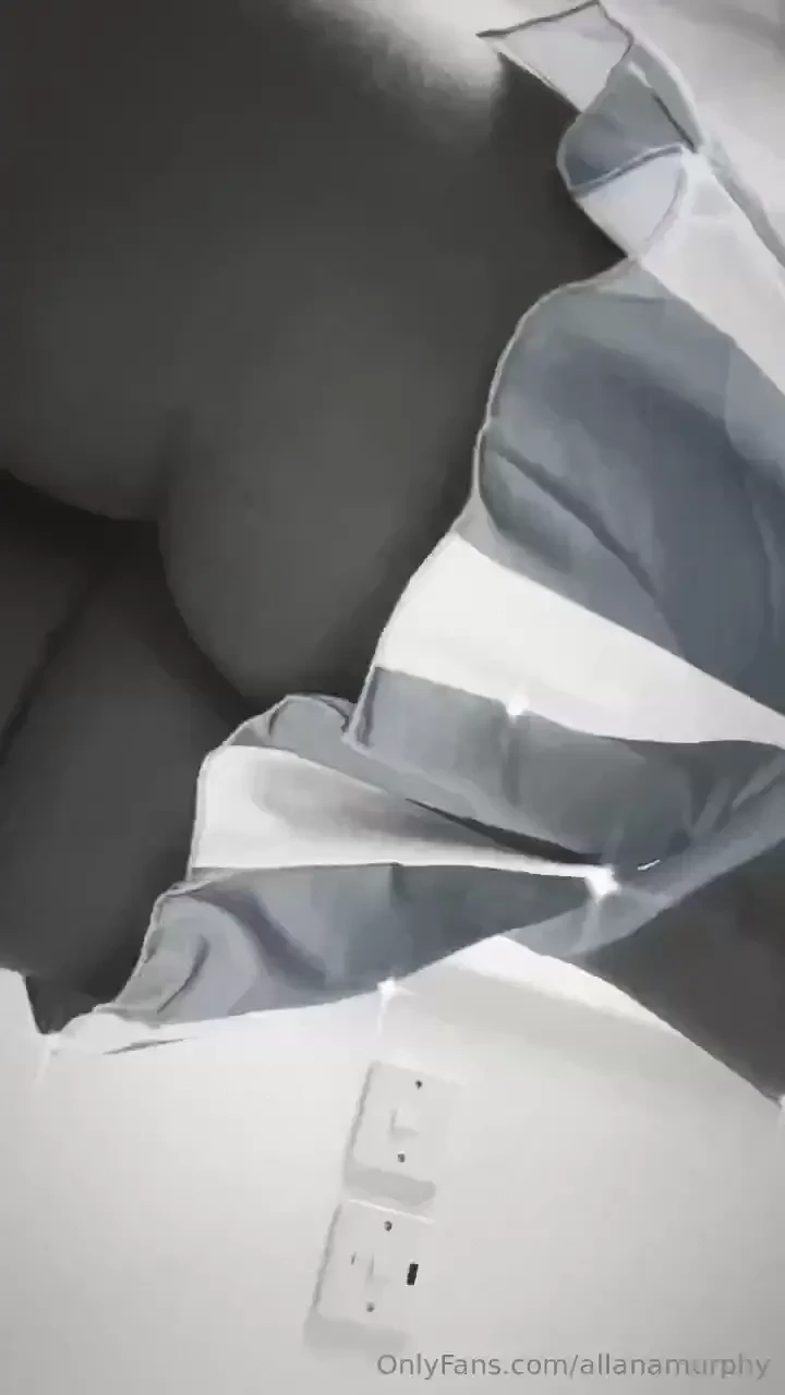 Send me all ur customs in these outfits xx 