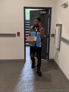 Pov im your amazon delivery guy you want me to stay it turns into lil