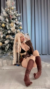 It s cozy here come cuddle with me