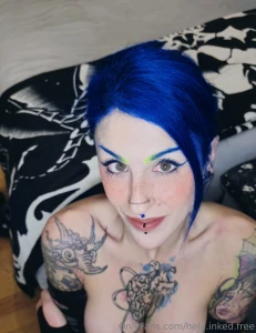 Gt lt g d morning sunshine look at my eyes and tell me did you sleep