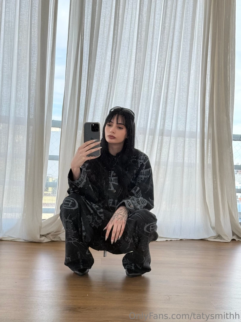 Hiii today i ll have a photoshoot for a brand 