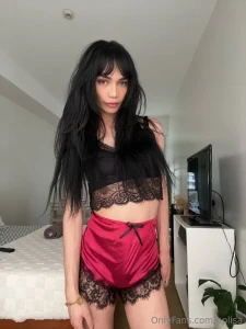 Damn i m feeling quite naughty right now