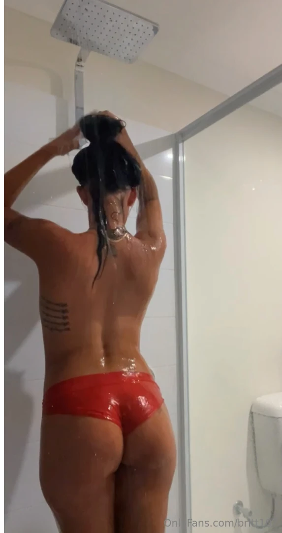 Full shower view in messages part 1 