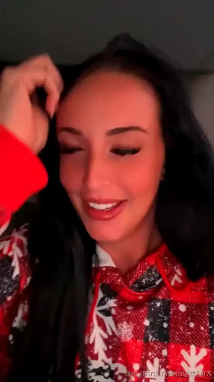Merry christmas amp happy holidays santa clause is cumming after the 