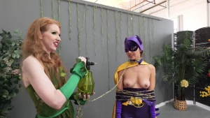 calilogan - Who doesnt love a blooper reel from an epic batgirl custom 