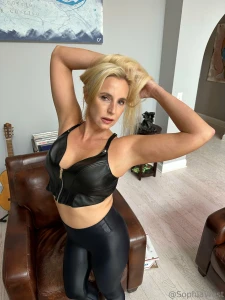 Bend me over the fuck chair now