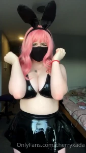 Can t seem to touch my elbows together