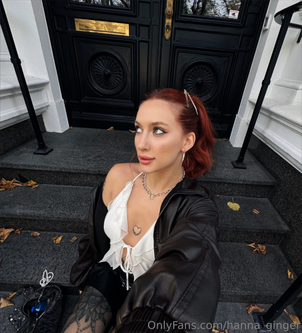 I love it when it s raging outside and it s quiet inside i love it 