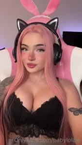 Can u cum play with me pls message me now babylola18