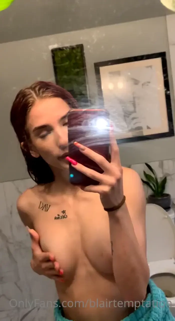 Just a little tease for you who wants to see this petite body get part 1 