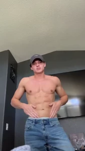 Covering myself in lotion and bouncing my pecs for you