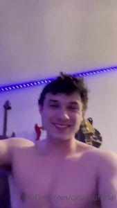 Full video of me using my fuck machine on my 18 year old hole