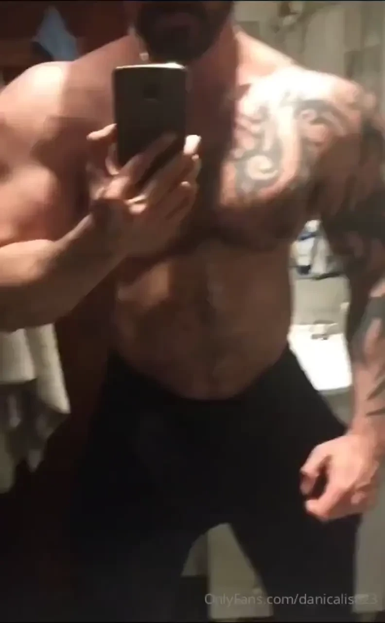 Ad xxl_cordobes xxl_cordobes argentinian male 1 88 meters tall hairy part 1 