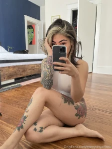 Messy bed hair it s the little things baby