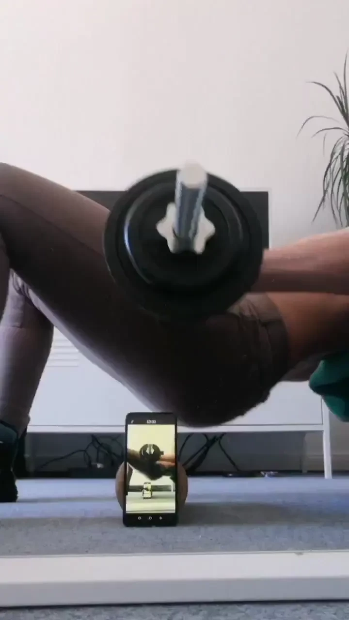 Got some sweaty homestyle workout views in one of my breeches for you 