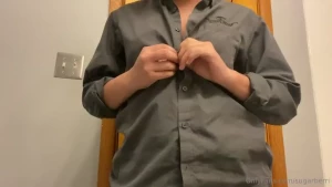 Quick strip tease for my new followers