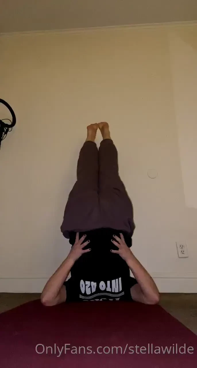 Just discovered i can queef from a shoulder stand 