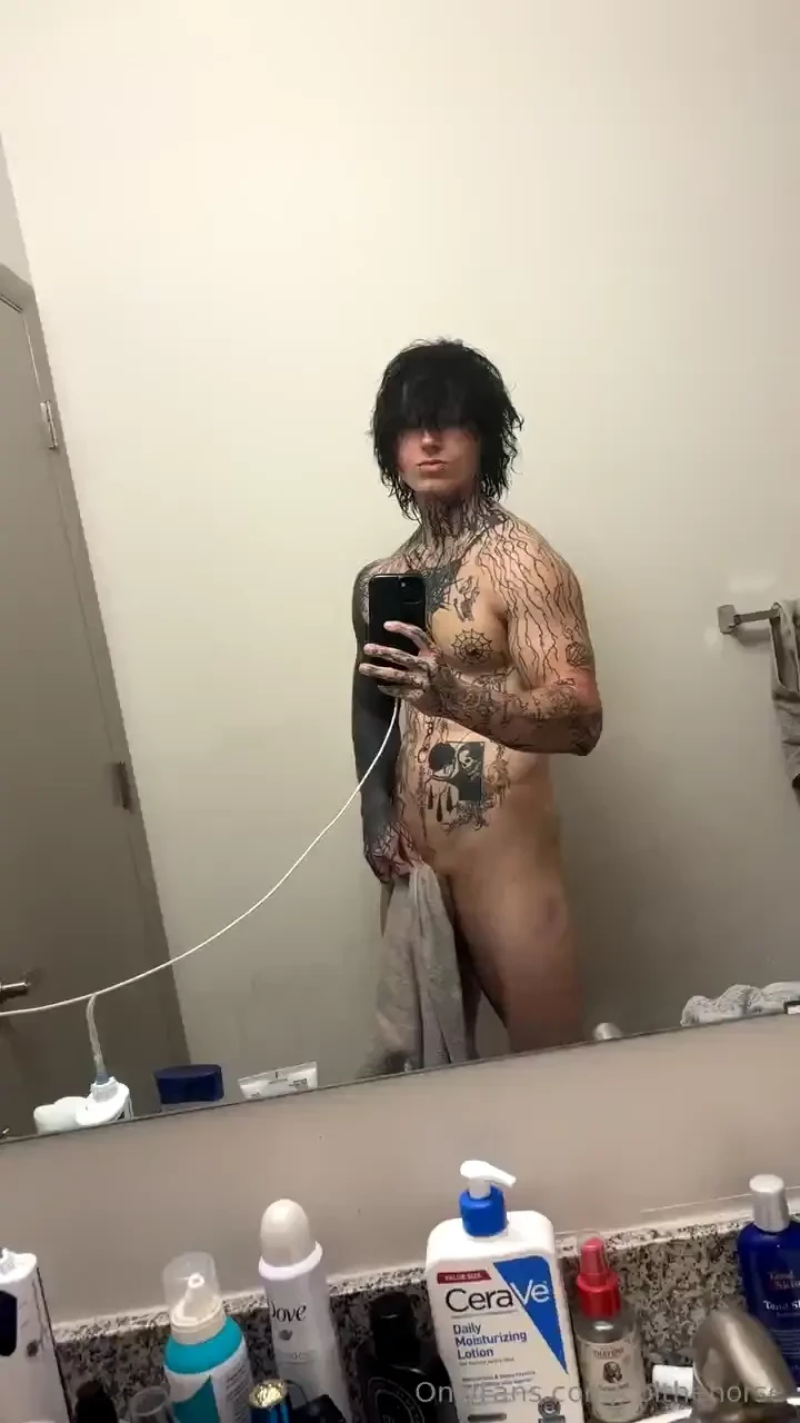 Who wants to see daddy s hard wet dick 